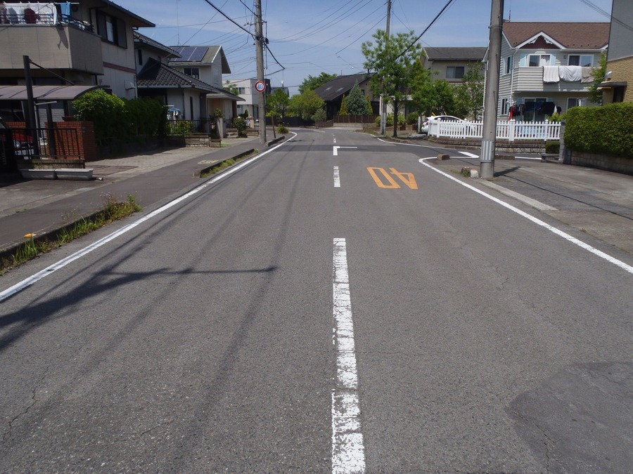 前面道路　東側