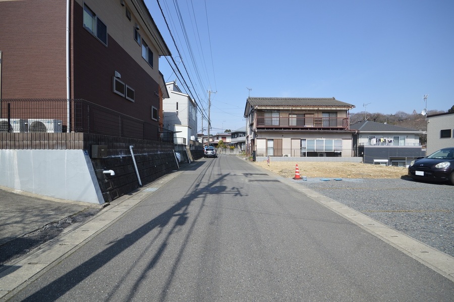 前面道路　東南側から