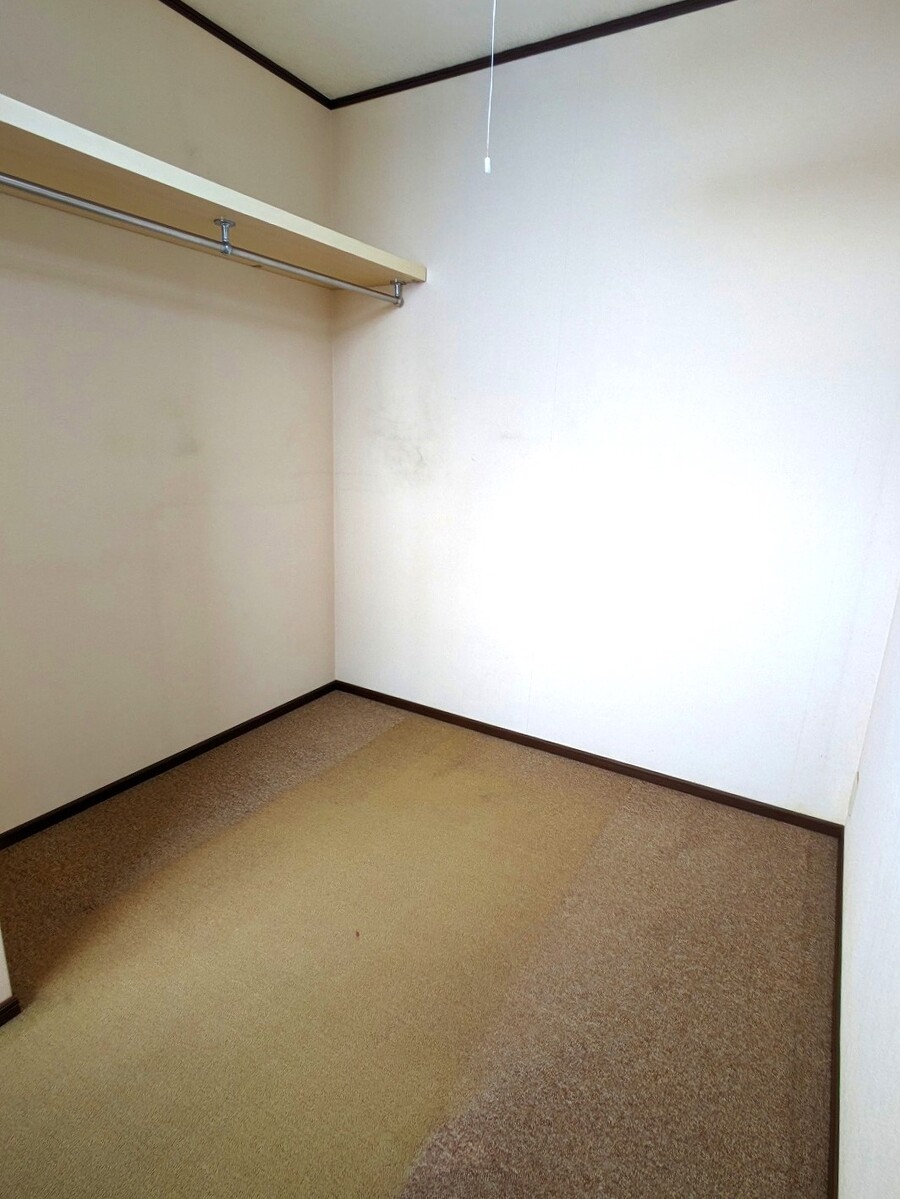 2F　サービスルーム