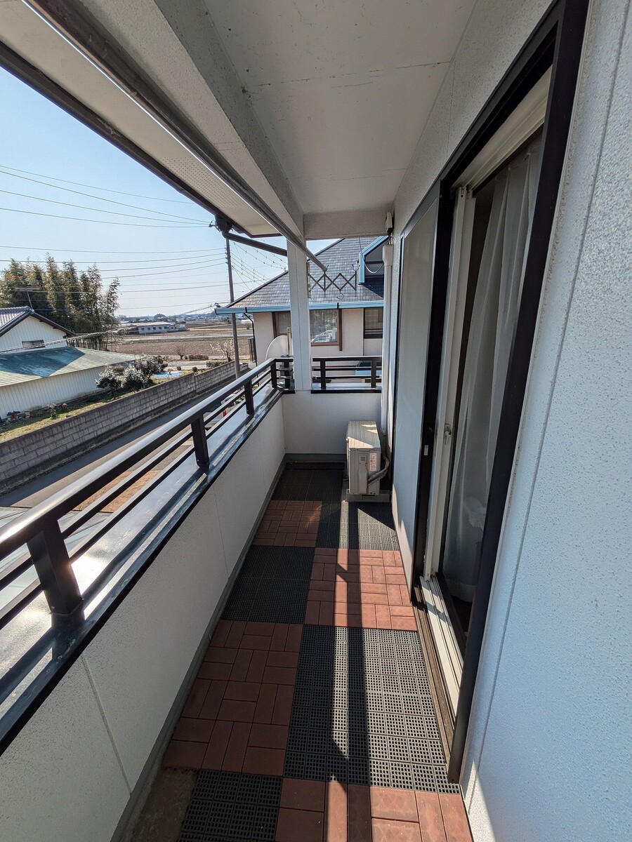 日当たりの良いバルコニー