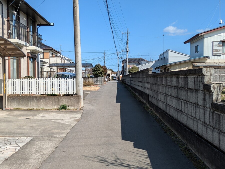 南側の前面道路