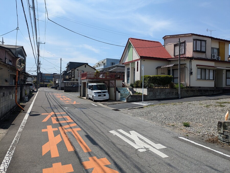 前面道路　南側