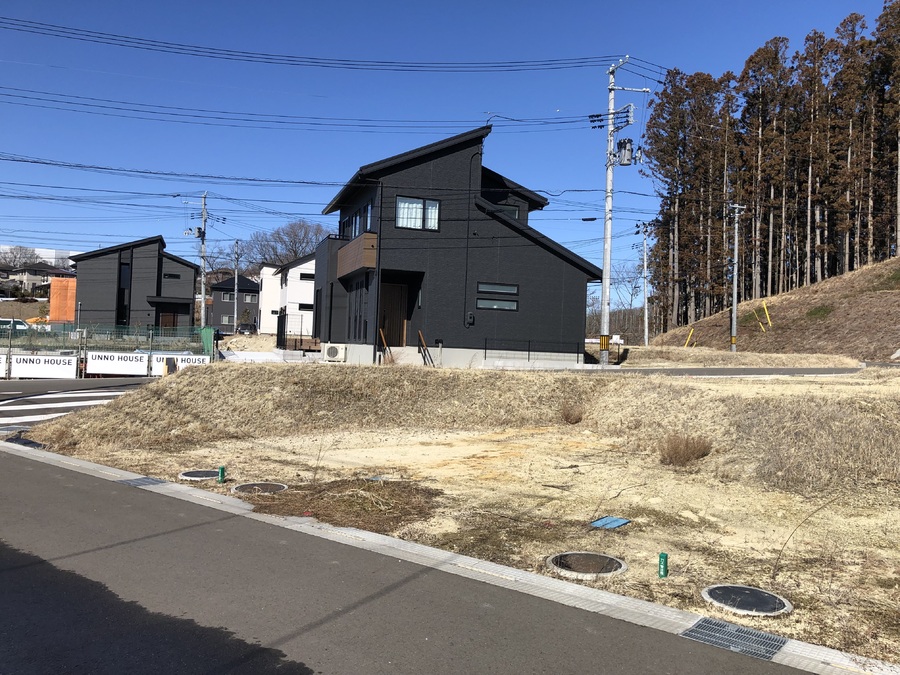 角地なので日当たりも確保できます。