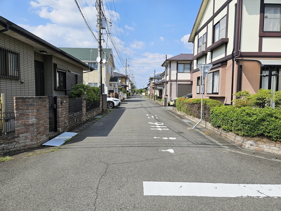 東側前面道路6m