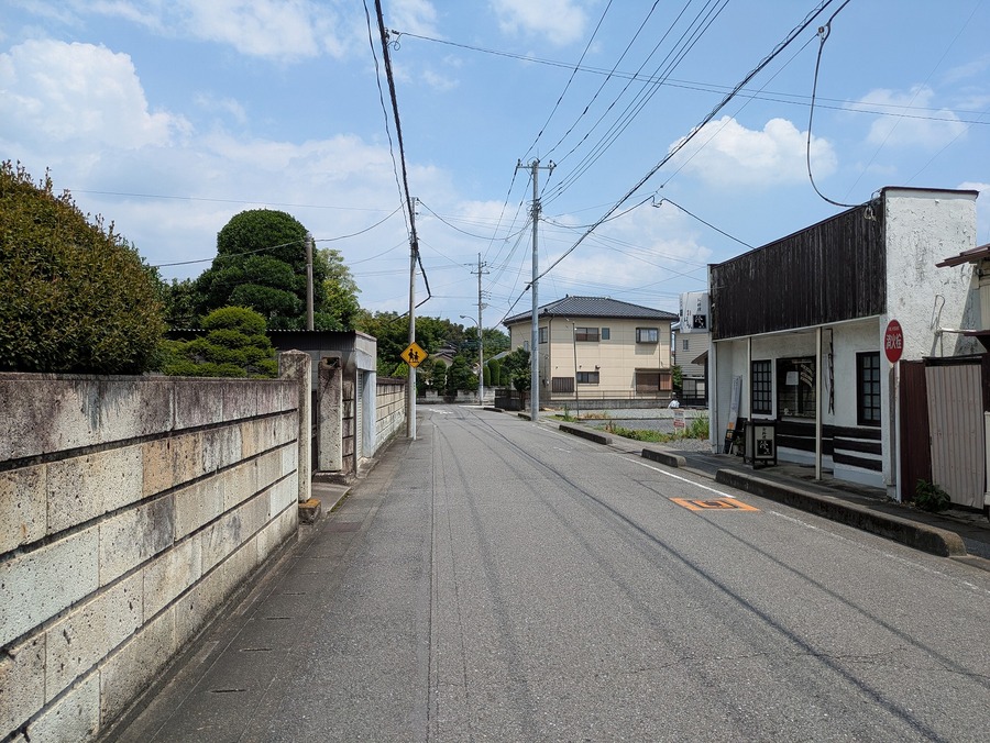 前面道路　北側