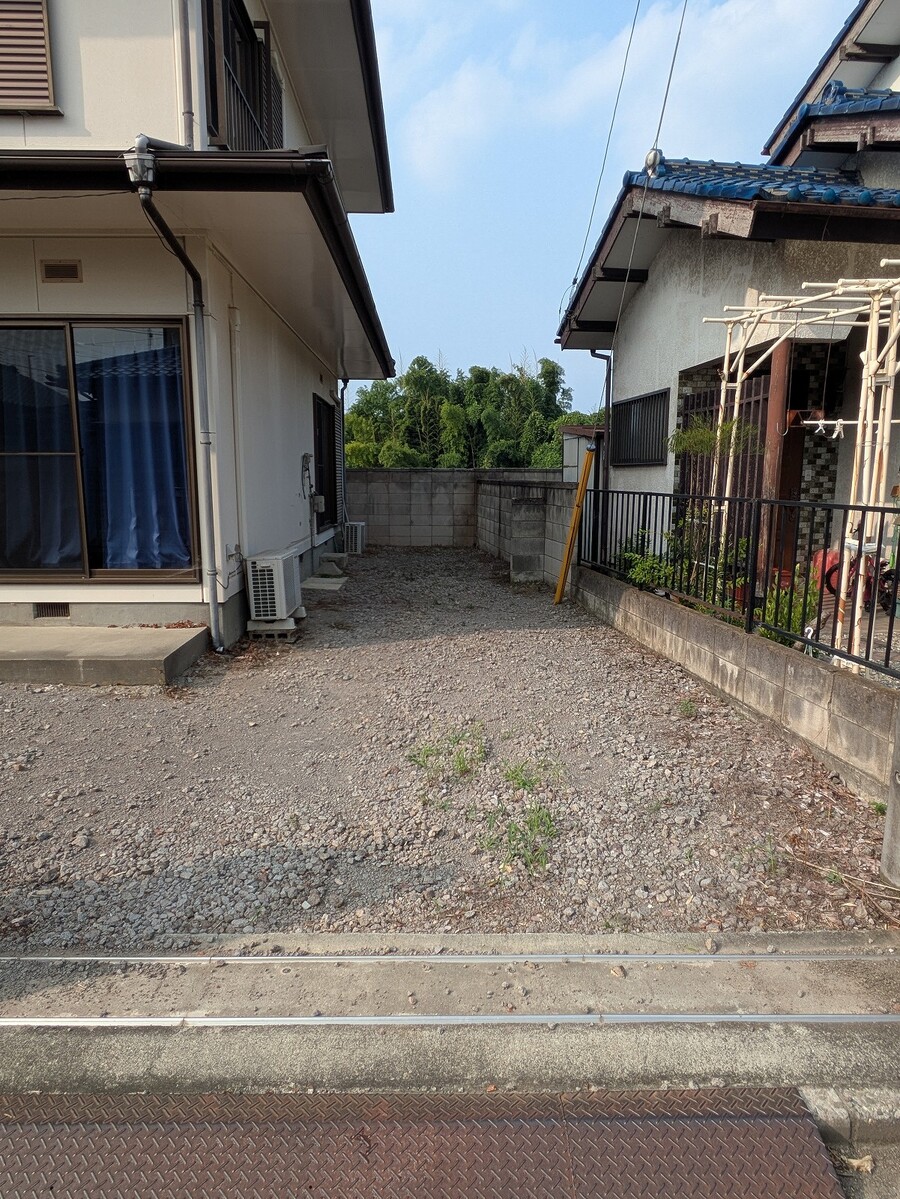 駐車場　2台縦列