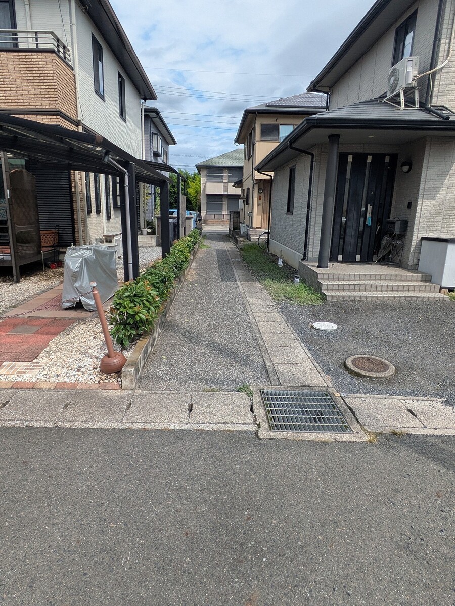 東側通路で解放感を感じられます