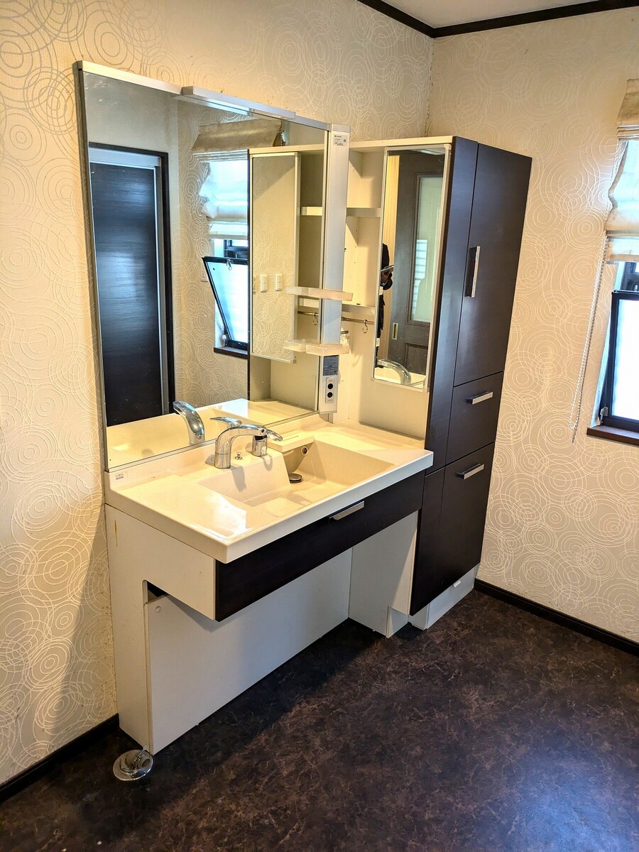 2015年12月リフォーム済の1F洗面台