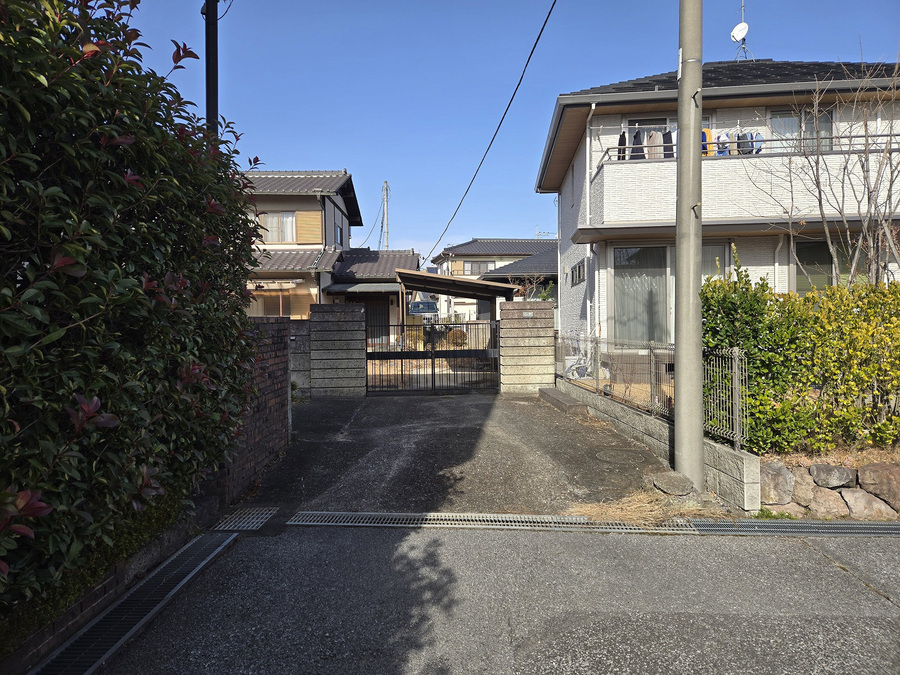 外観　正面から撮影