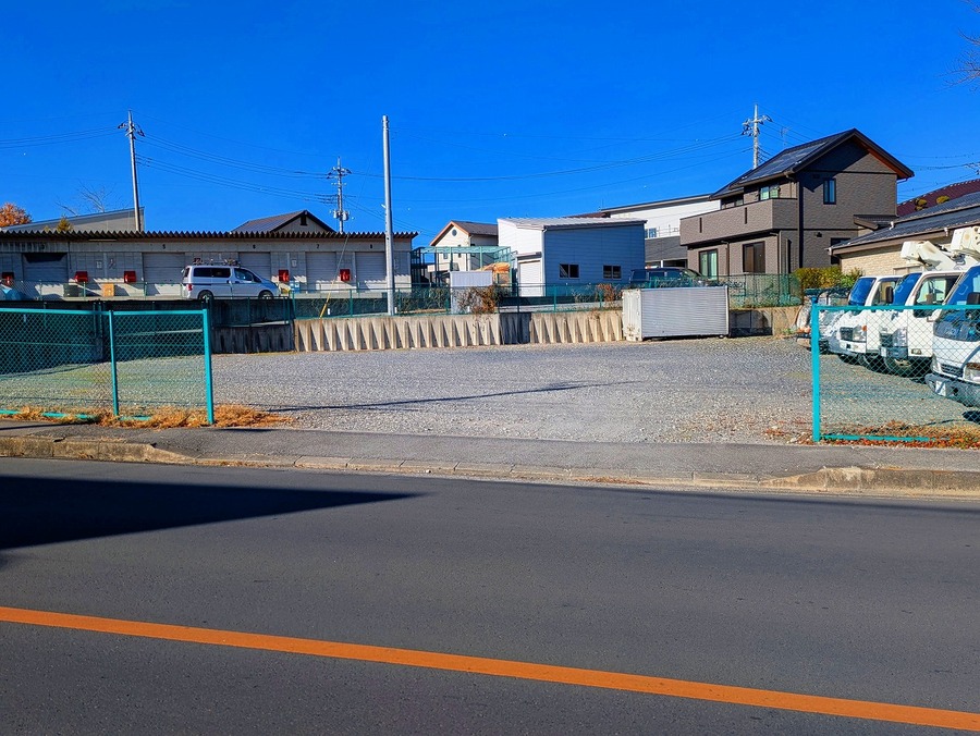 乗入口(歩道部分に開口あり）