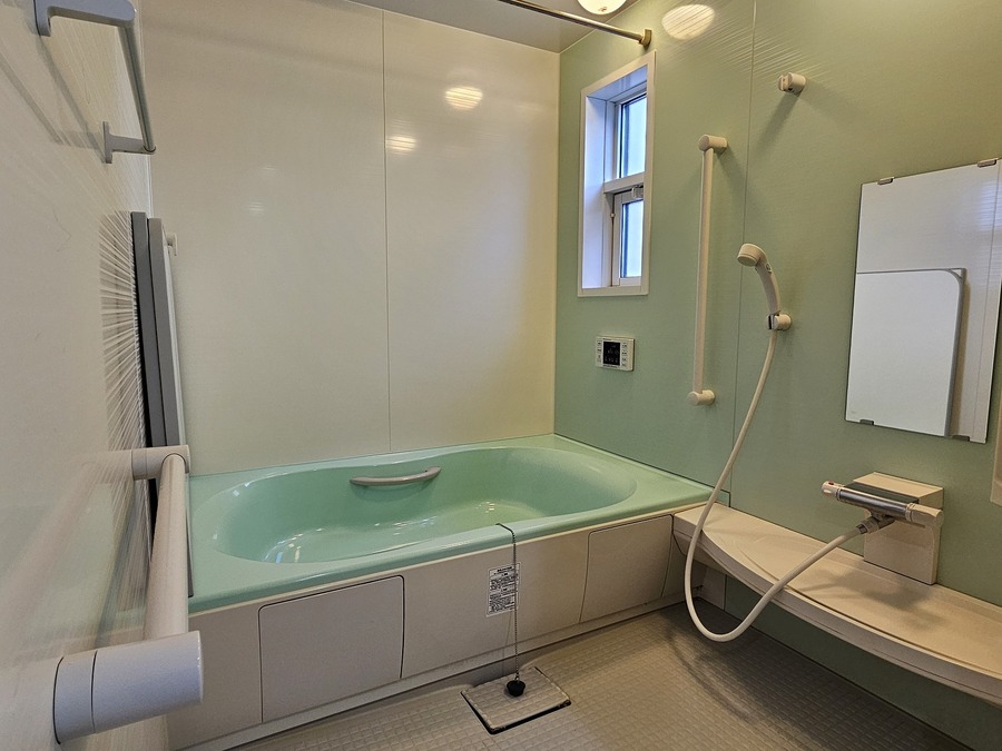 洗い場も広い浴室