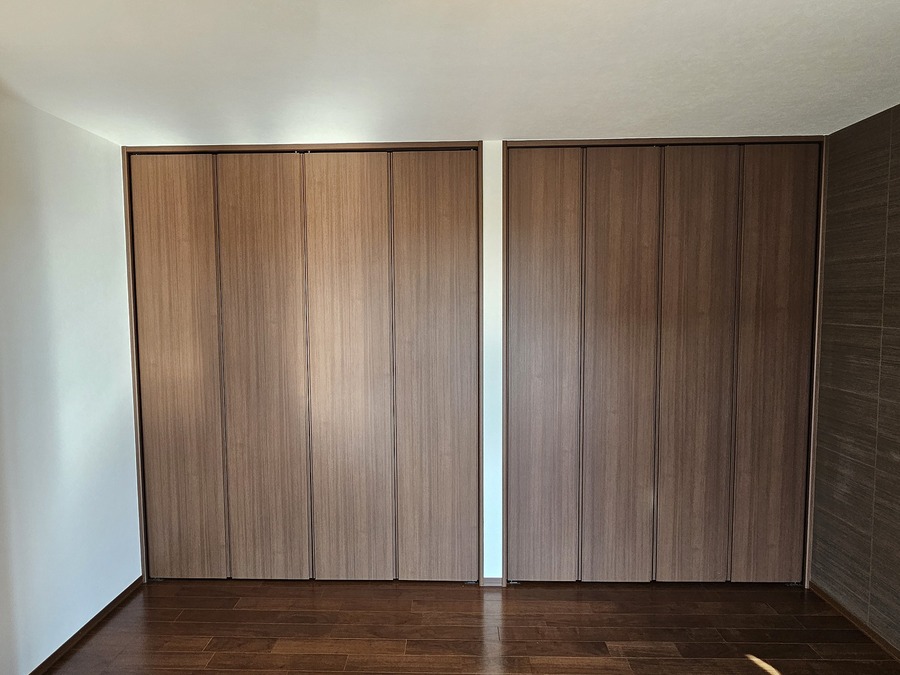 2階主寝室収納