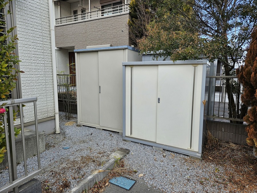 物置2つございます