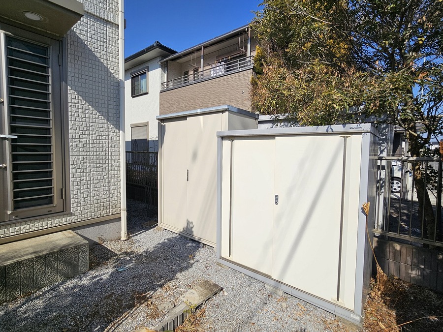 物置2つございます