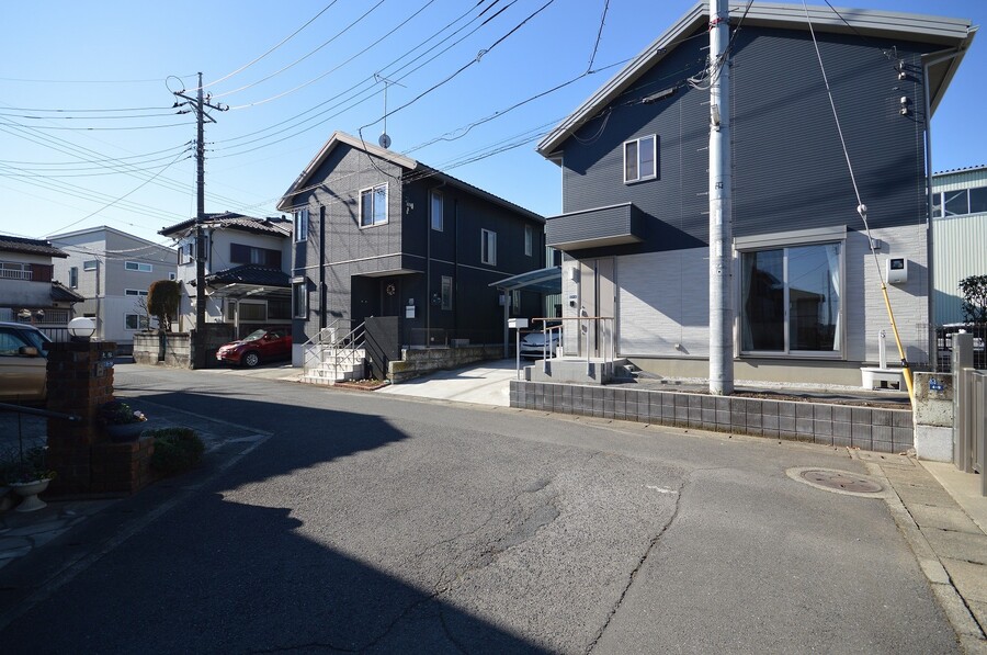 前面道路　東側