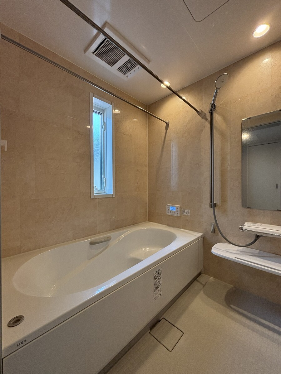 浴室　サイズ1618(1.25坪)タイプ　※ハウスクリーニングを実施致します