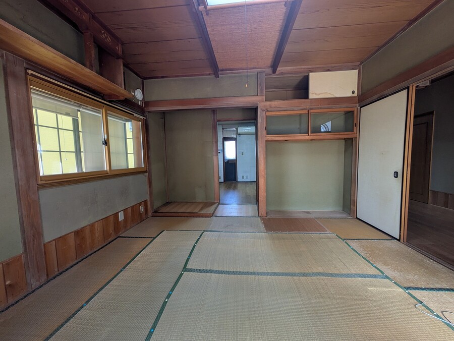 1F西側和室8帖（DK隣接）