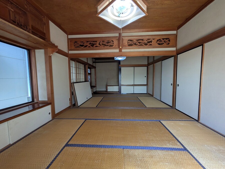 1F西側和室は通し間になっており、大人数でも集まれます