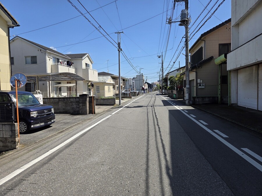 南側道路　東側より撮影