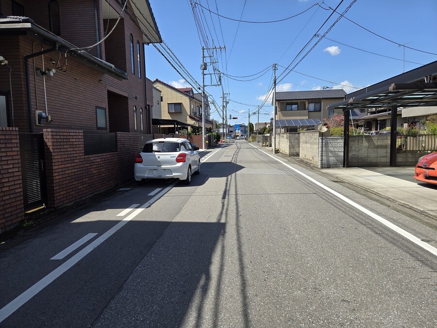 南側道路　西側より撮影