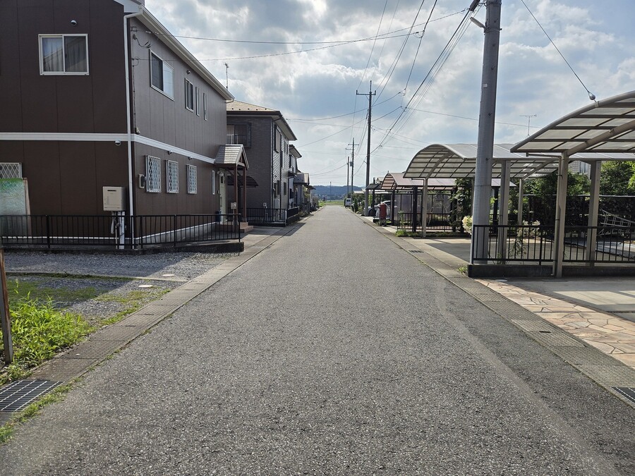 前面道路　西方向