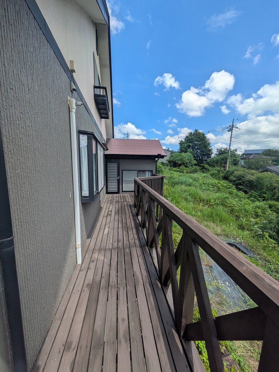 ウッドデッキ(東側)