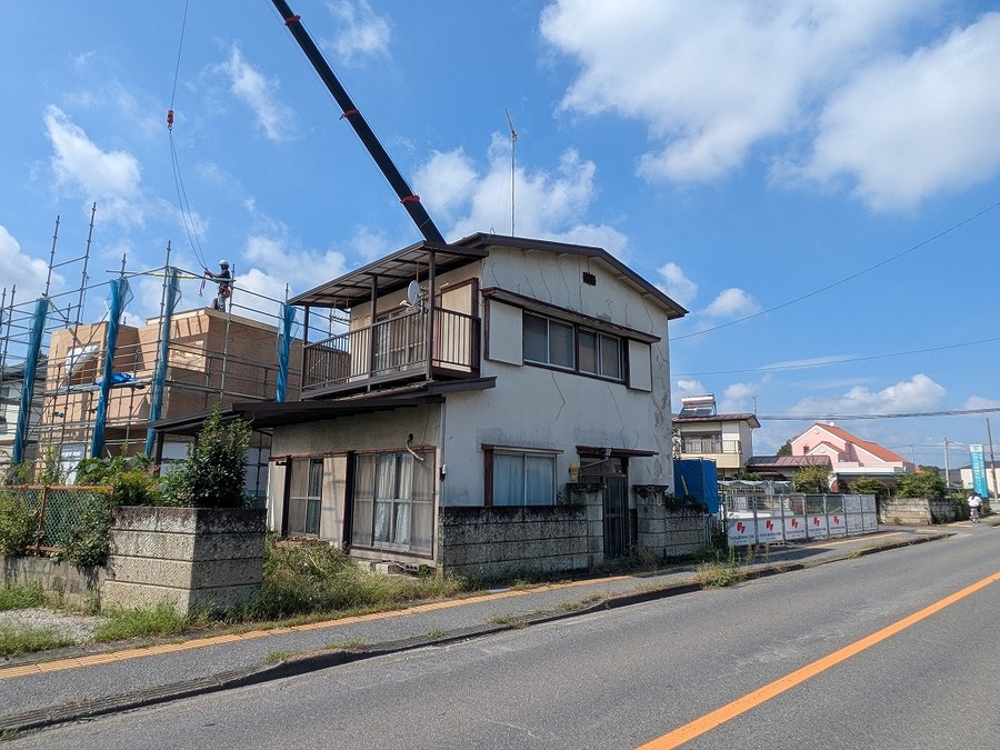 東側より外観（建物解体後、更地渡し）