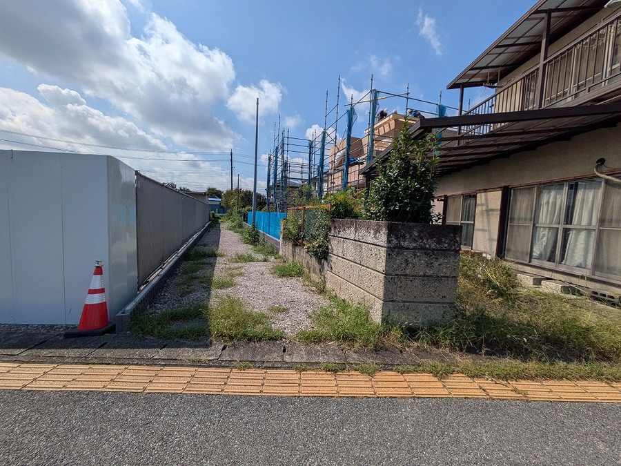 南側通路（建築基準法の道路ではありません）