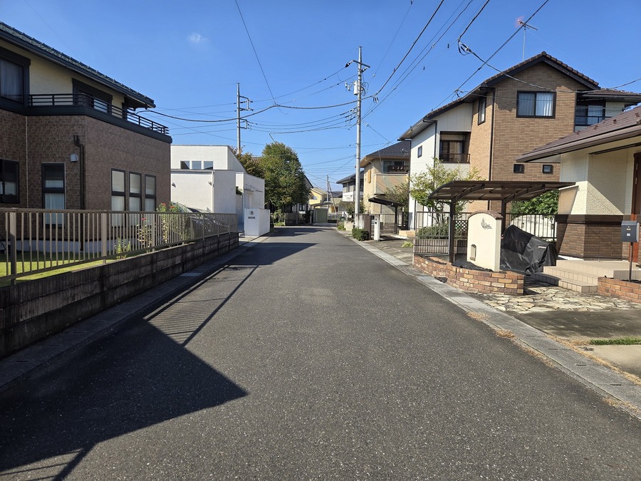 前面道路　北側