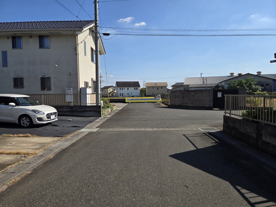 前面道路　南側