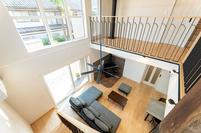 薪ストーブの暮らしを楽しむ家